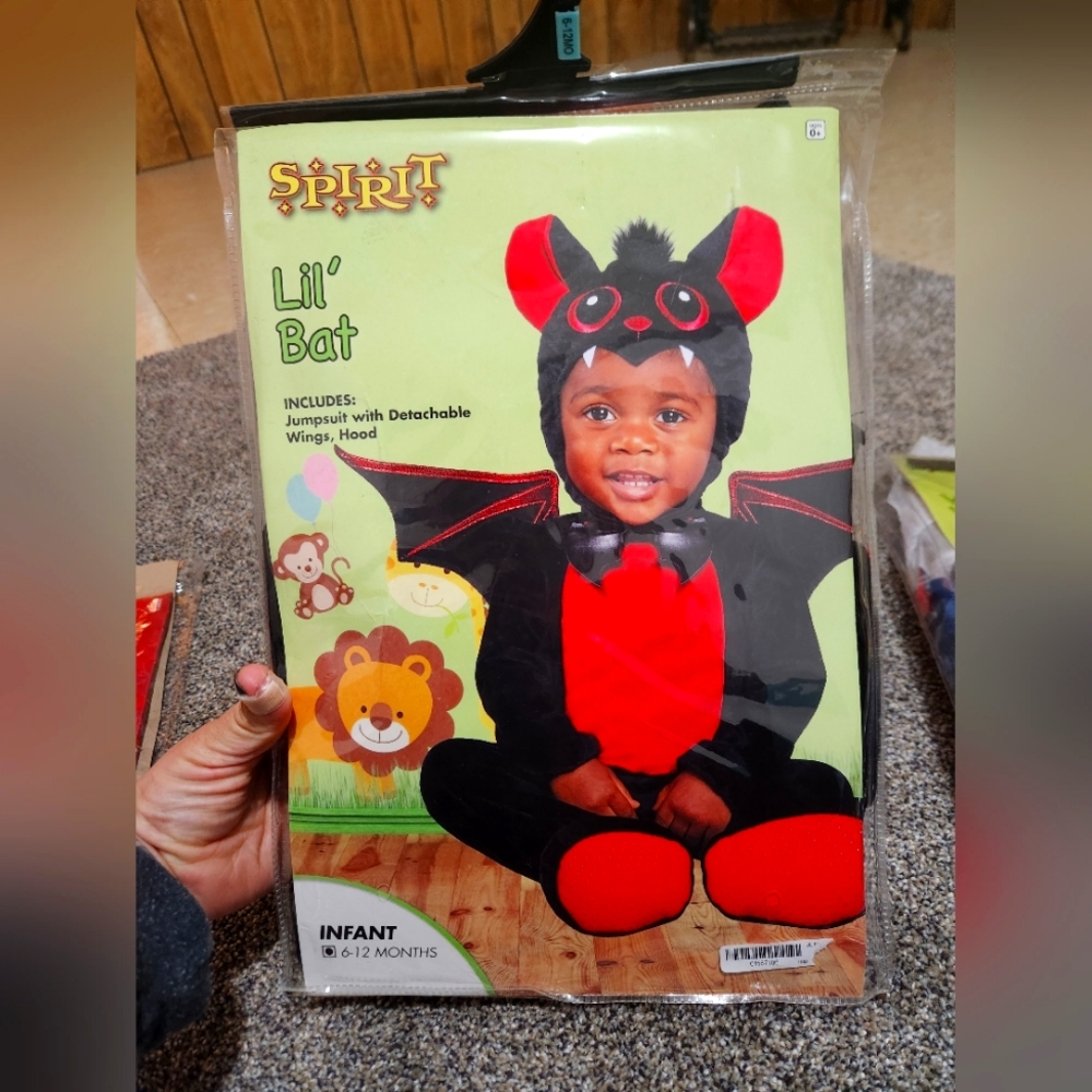 Kids costume